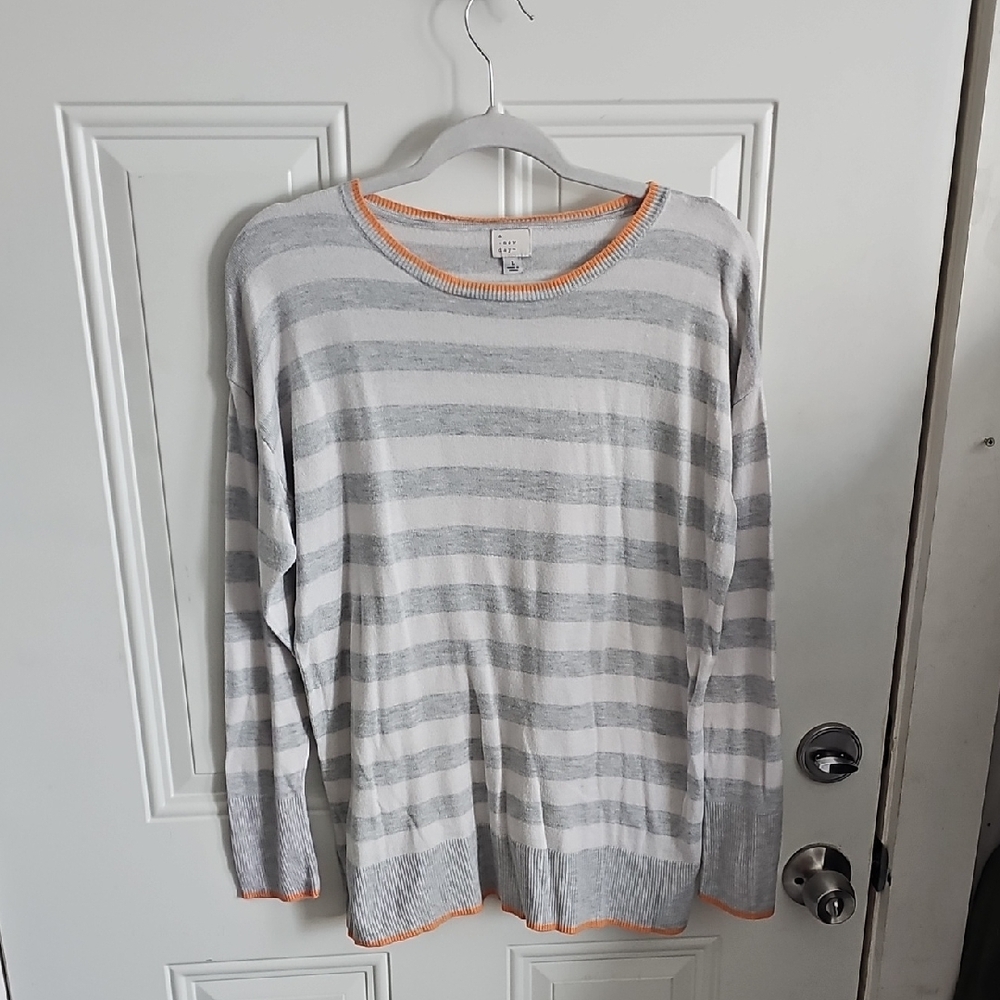 Chic Striped Sweater in Gray and Orange - Picture 4 of 5